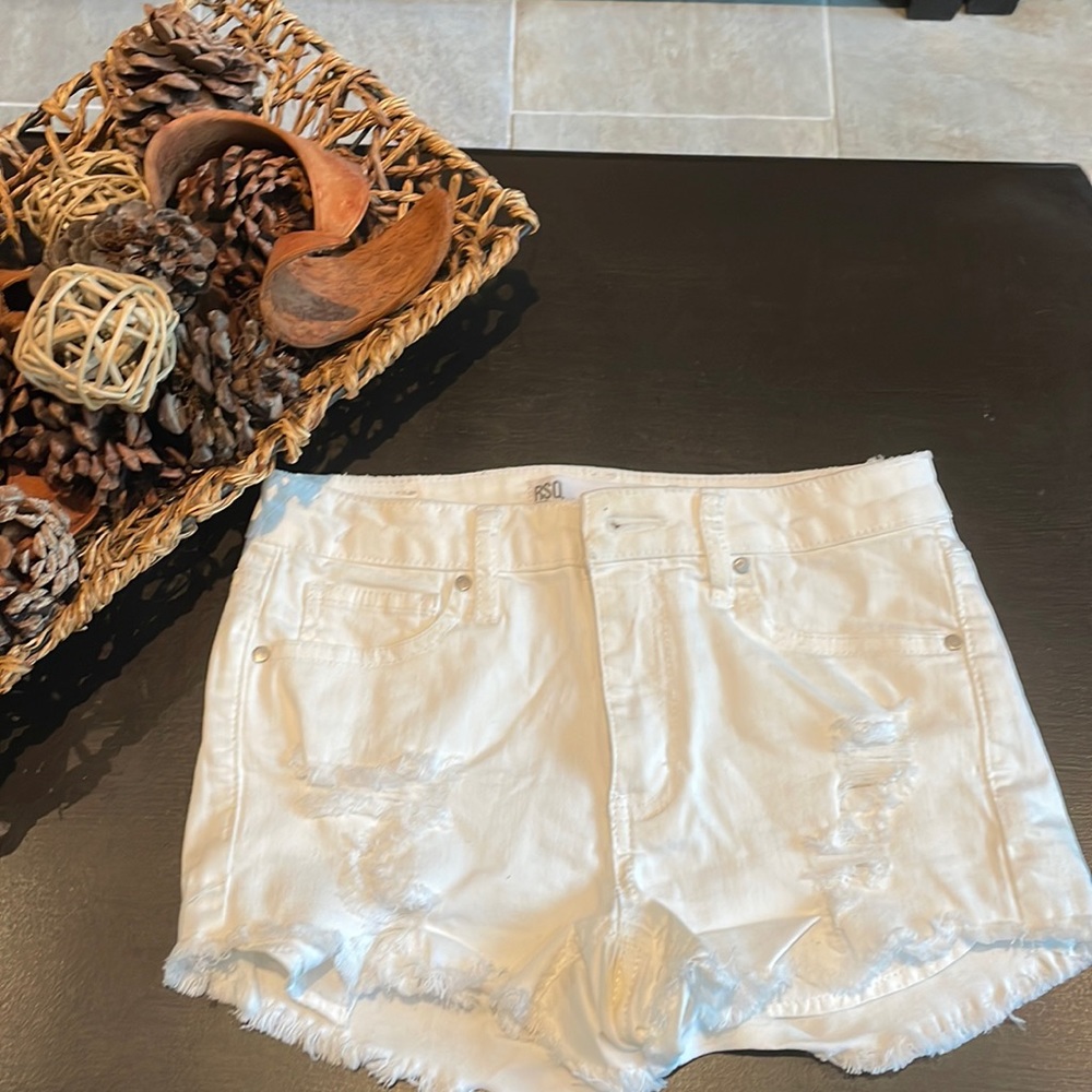 RSQ white jean short